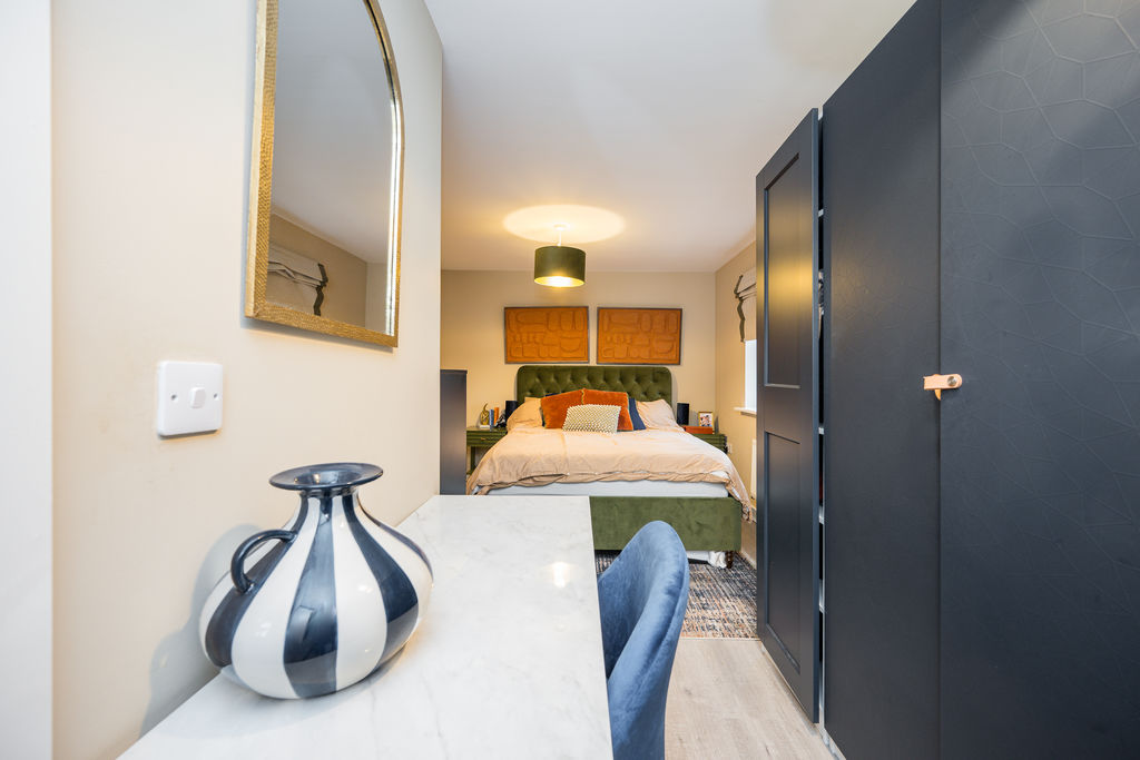 Bedroom / Dressing Area- click for photo gallery